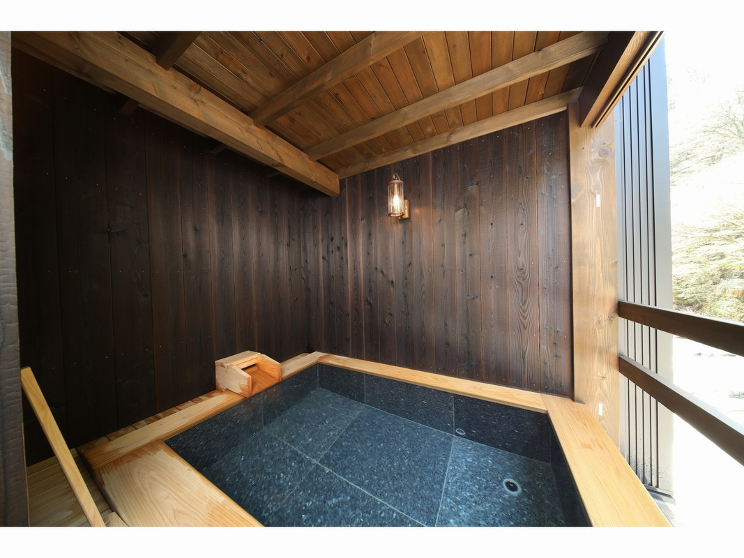 温泉露天風呂付き客室 水麗 / 2