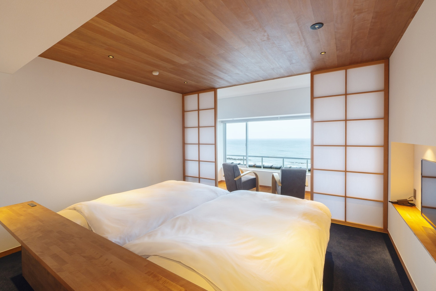 日本海を望む、おしゃれなコンセプトルームが魅力の湯宿3466148