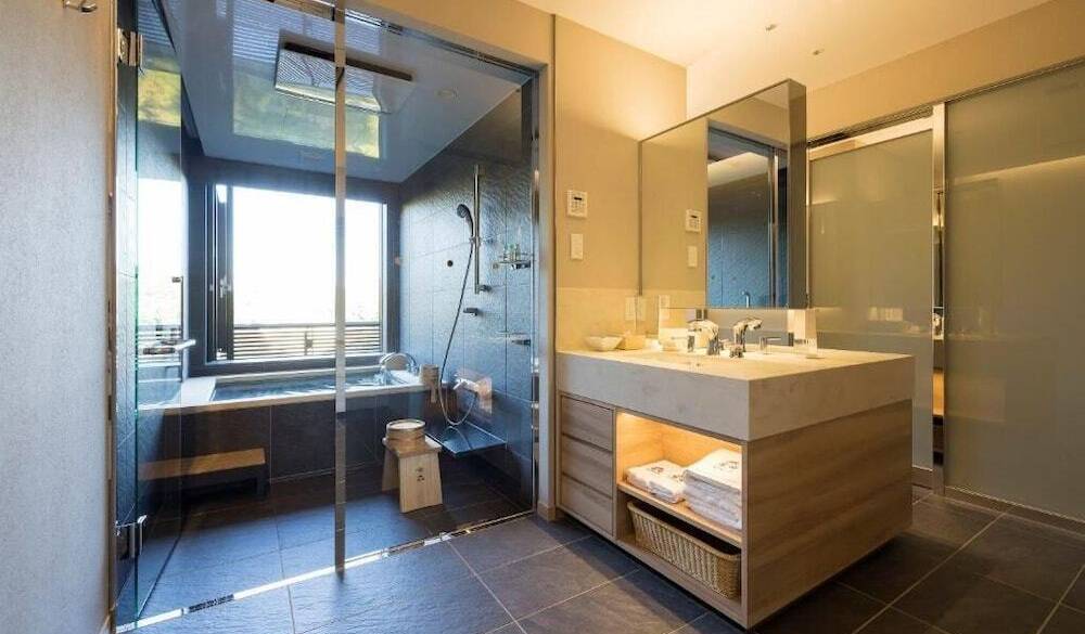 東館／銀泉半露天特別室③ / 1