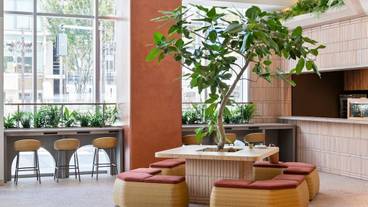 ロビー応接スペース / 4