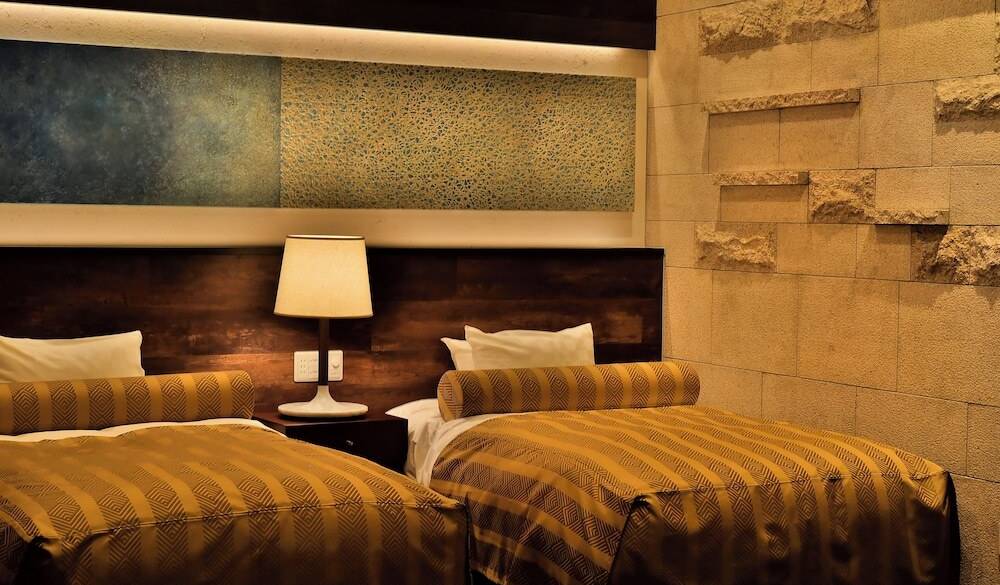 シモンズ社製の
上質ベッドでぐっすり / 1