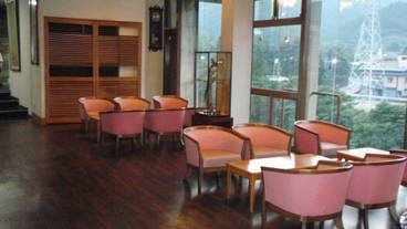 内部エントランス / 2