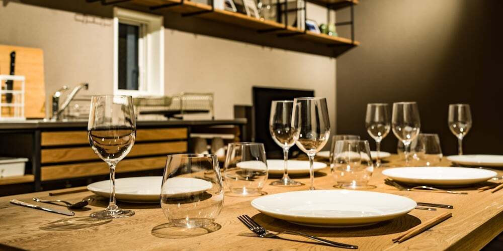 客室内のダイニングエリア