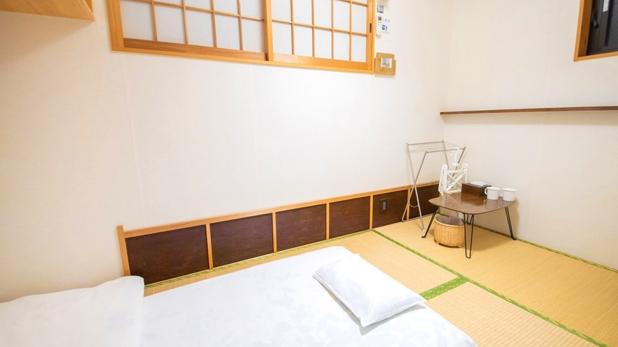 4. 畳敷きの和室でのんびりくつろげる「ゲストハウス若葉屋」4088330