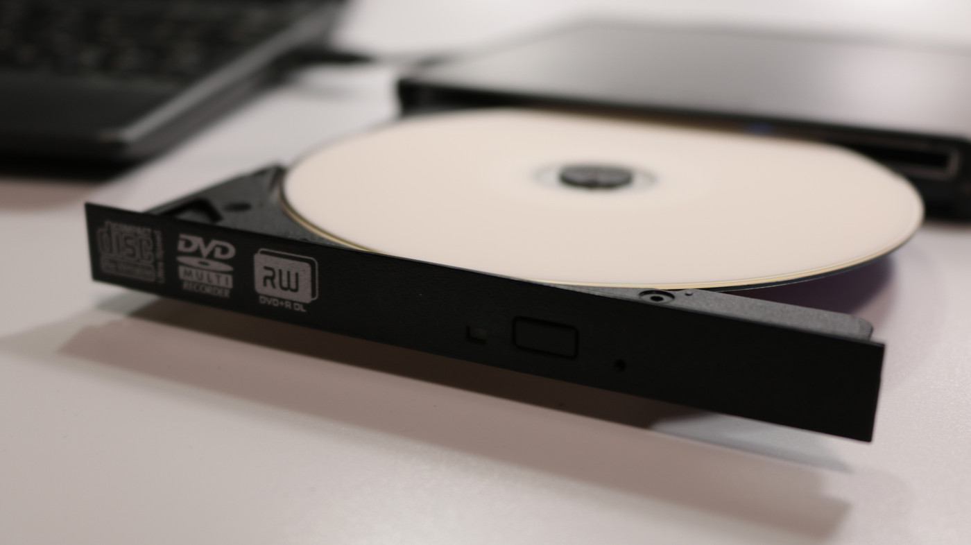 外付けDVDドライブ とDVDメディア