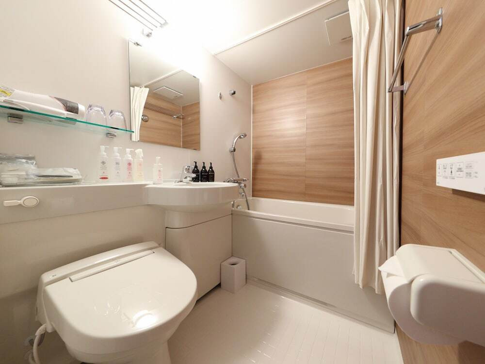 バスルームのシャワー