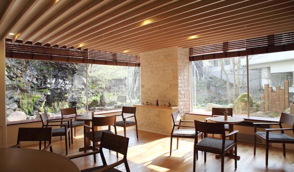 ホテルロビー / 3