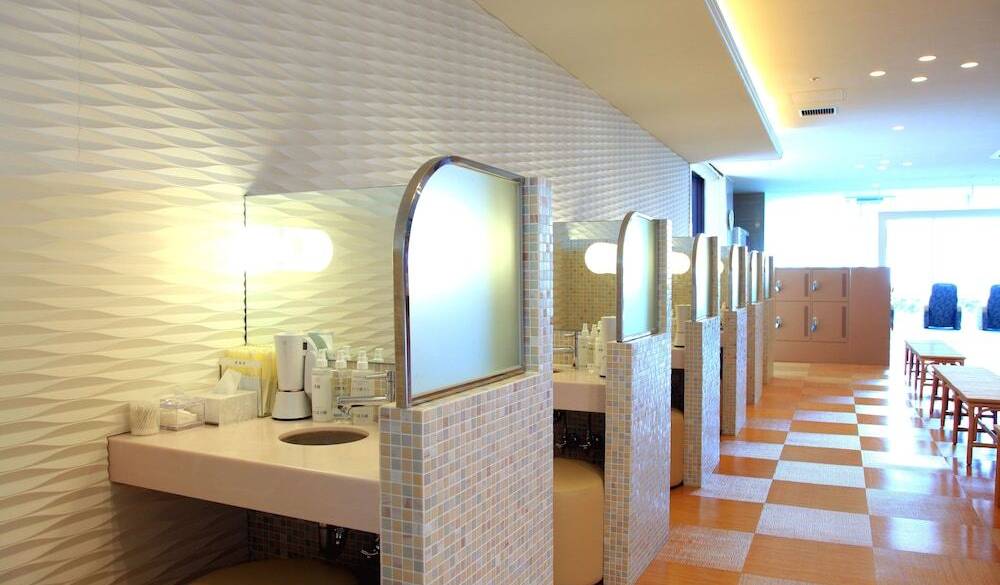 パウダールーム / 2