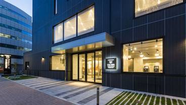 施設の入り口 / 12