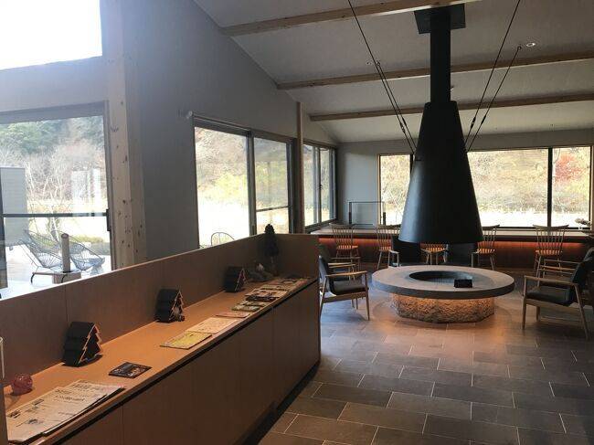 ロビーラウンジ / 2