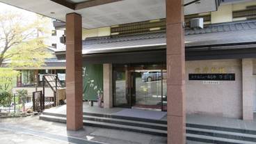 施設の入り口 / 17