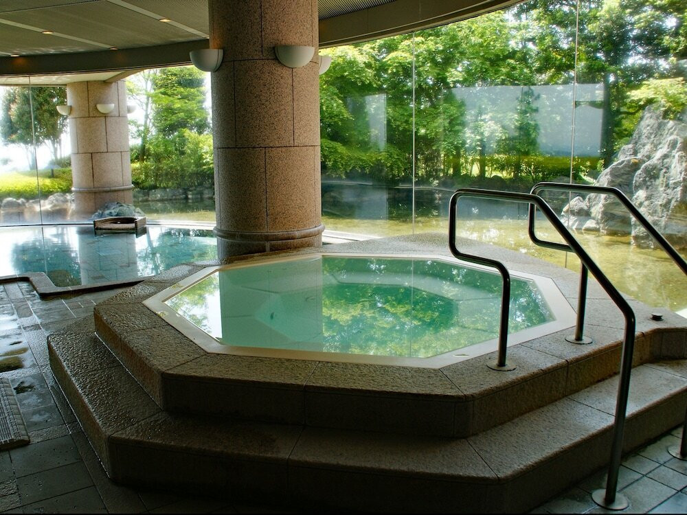 ゆっくりできる和室＆温泉で大人も癒される3980271