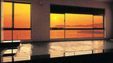 屋内スパ浴槽 / 1