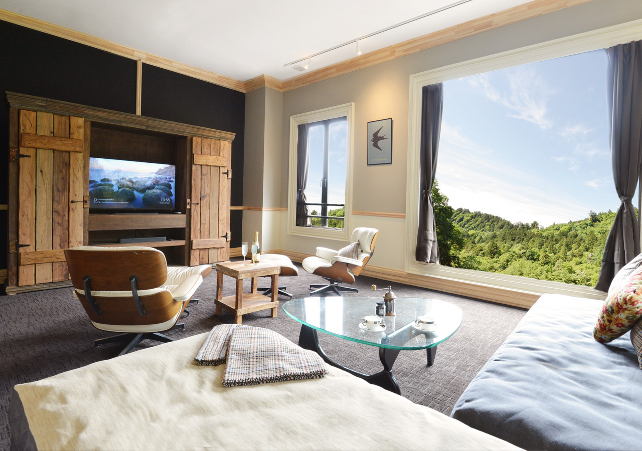 額縁デザインのビューウィンドウに猫足バスタブ♡海外のようなライフスタイルホテル3493450