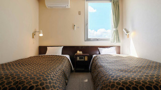 コンパクトトリプルルーム（男性限定）喫煙可