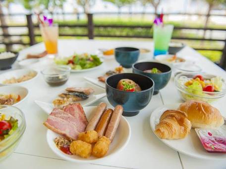 ザ・ビーチタワー沖縄 / 3