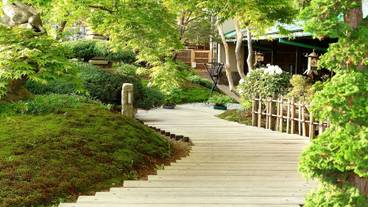 施設の入り口 / 16