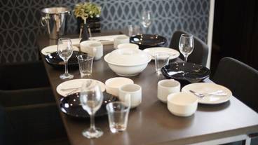 客室内のダイニングエリア / 6