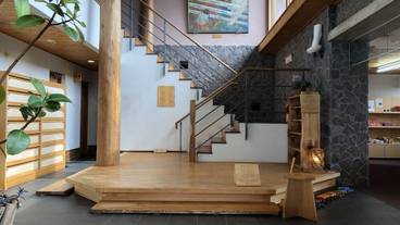 内部エントランス / 2