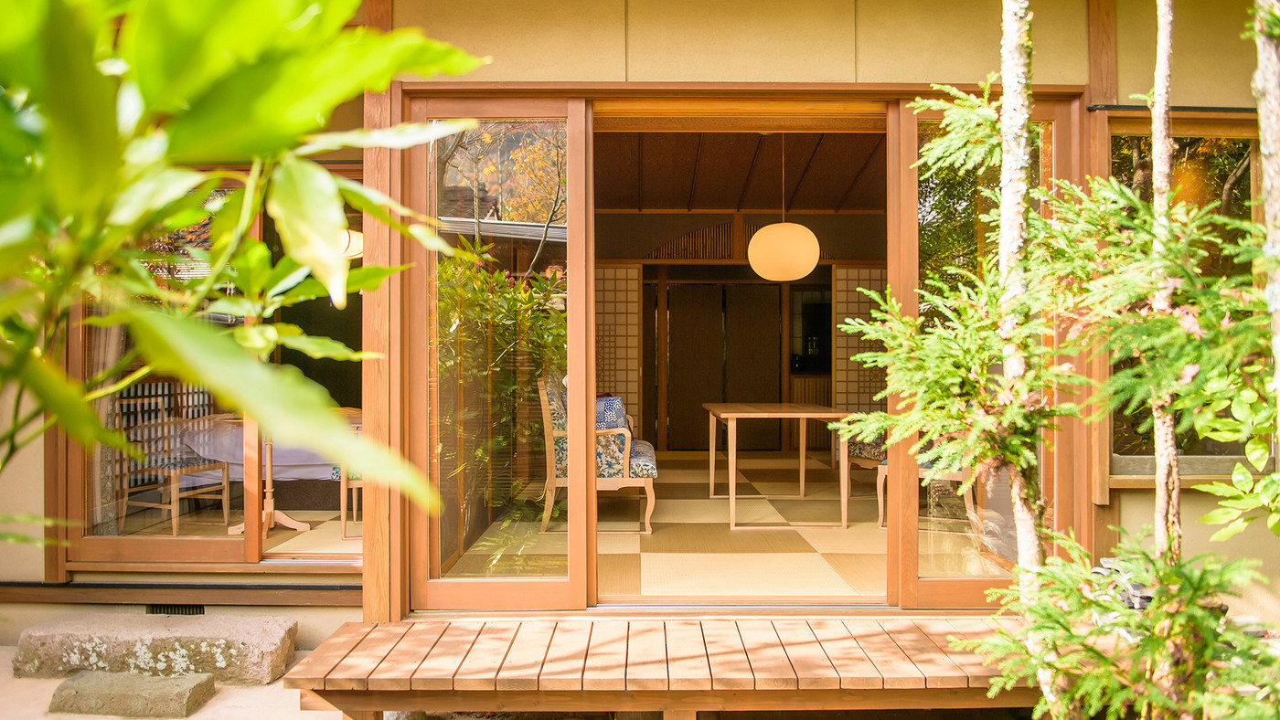 水戸岡鋭治氏デザインが話題の12室だけの隠れ宿3542722