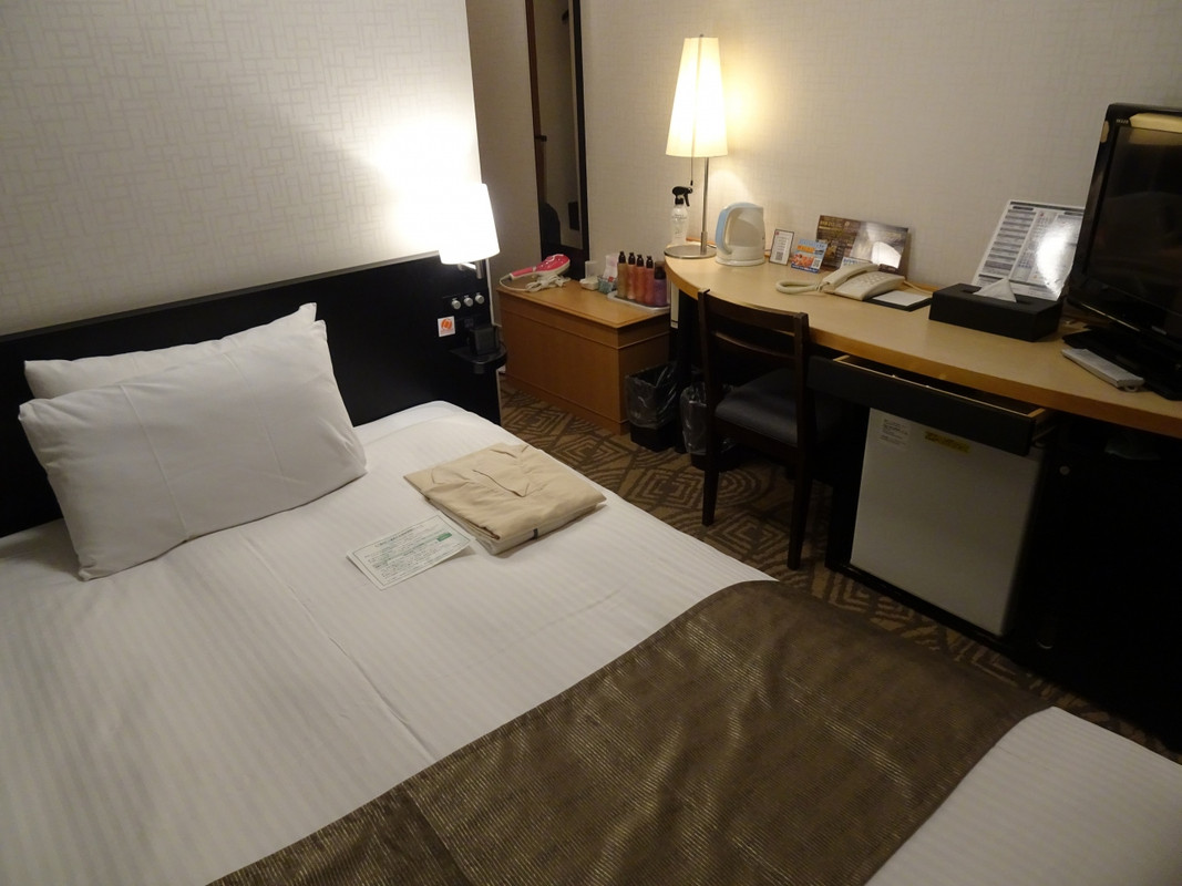 落ち着いたデザインの部屋