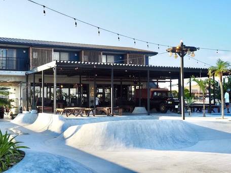 MARINX CLASSIC HARBOR VIEW PENSION / 1