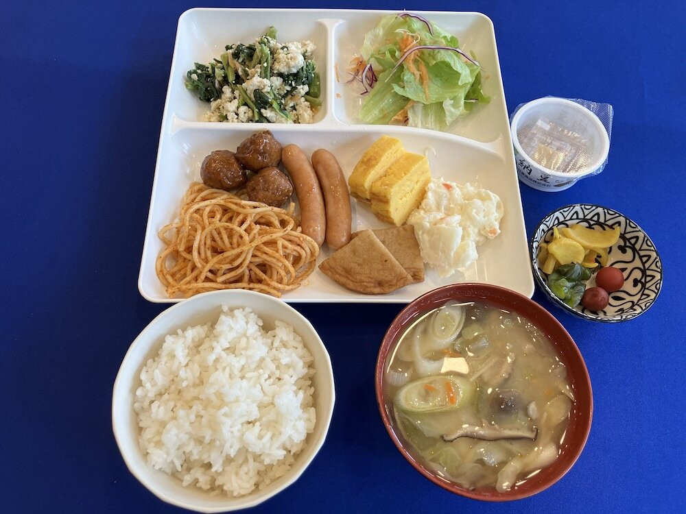 朝食