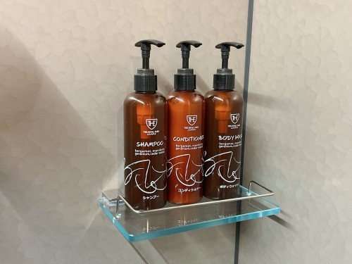 バスアメニティはアンディファインドシリーズ
 / 2