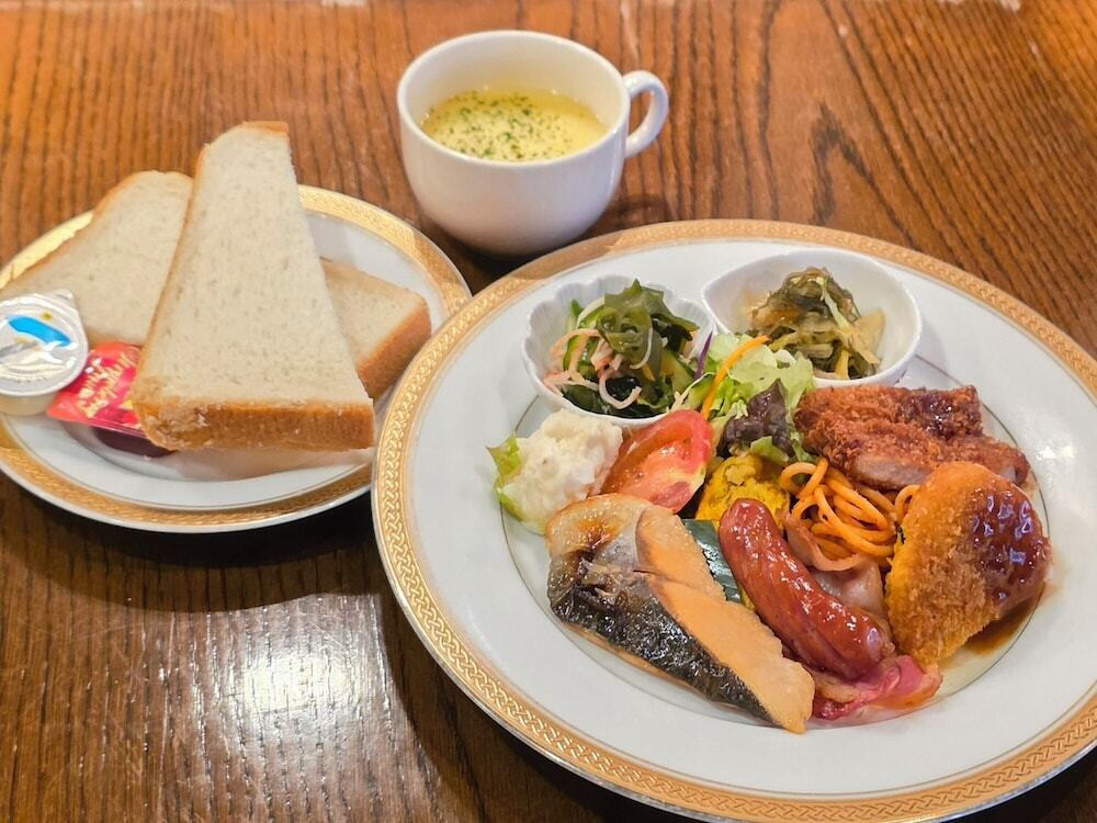 朝食