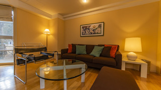 デラックス 4 人部屋 2 ベッドルーム 禁煙 ペット不可