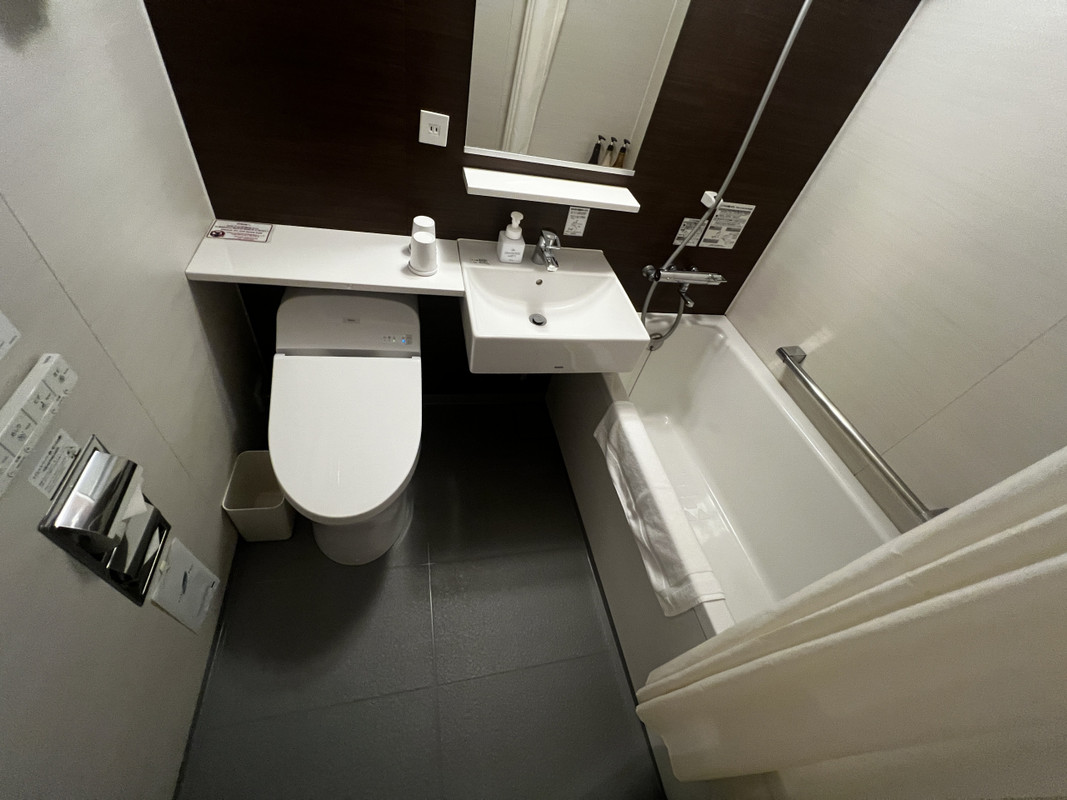 お風呂場も広いめ