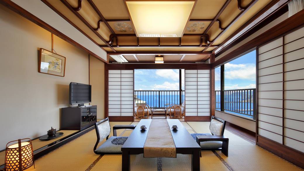 漆宝閣 金沢 / 1