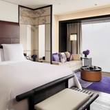 庭園を間近に感じる
多彩な客室 / 2