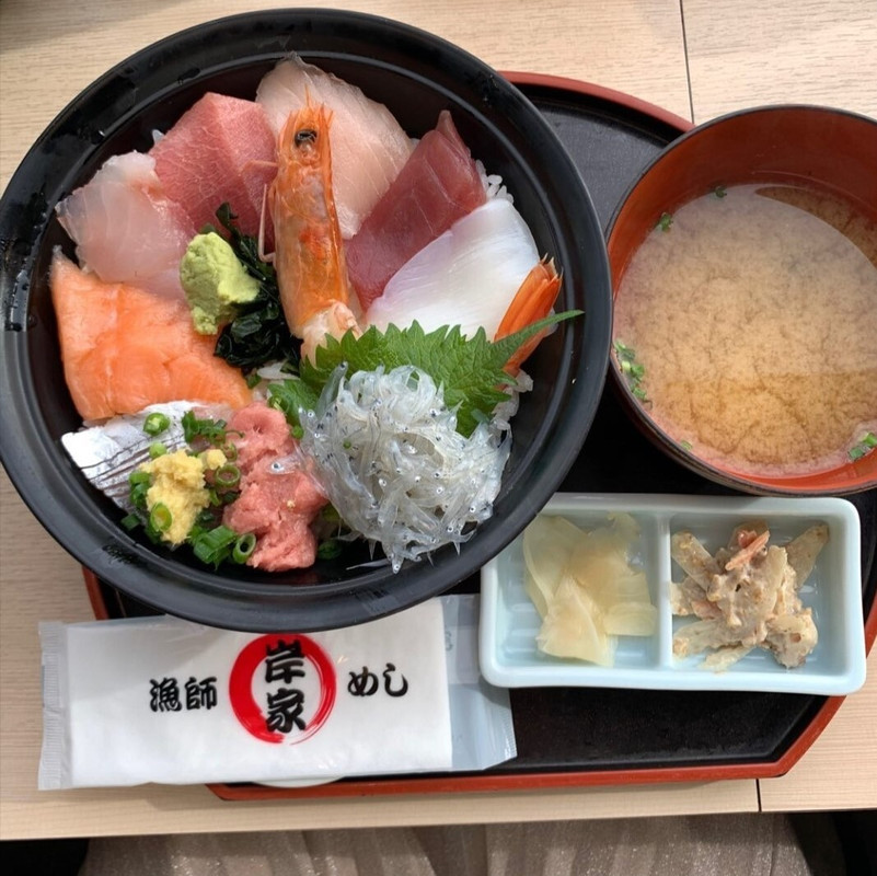 omaru_cafe_tripさんの写真 / 1