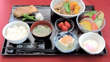 食事・飲み物 / 1