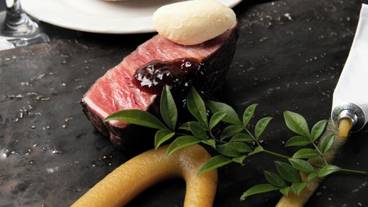 食事・飲み物 / 13