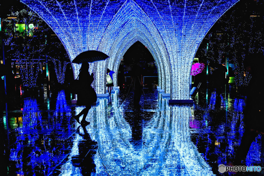 福岡市の街並み・風景　リニューアル後の博多ポートタワーとベイサイドプレイス