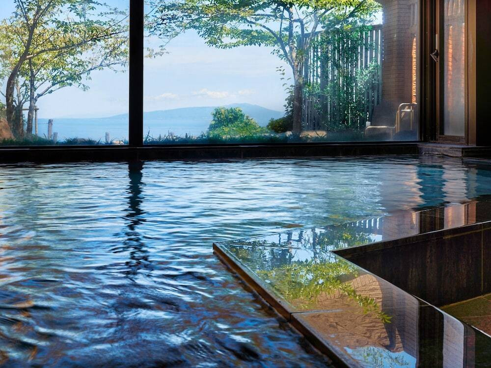 くせになる優しい肌触り♡美肌の湯で癒されよう3530883