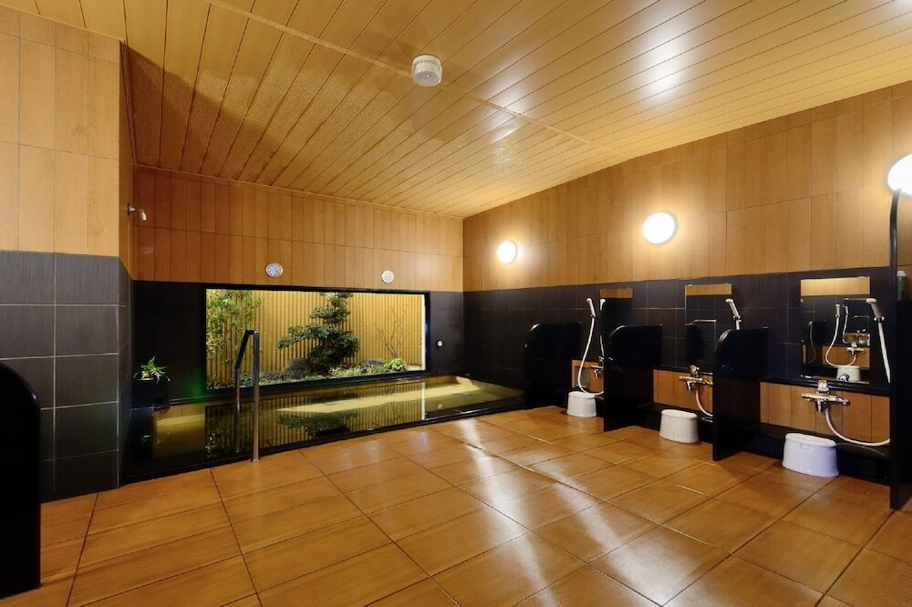 屋内スパ浴槽