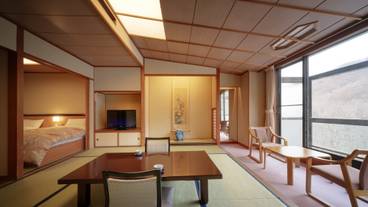 青葉館10畳+4.5畳(ツインベッド) / 4