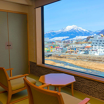 A "stay-at-home date" in Nagano, where nature and onsen abound 3403320