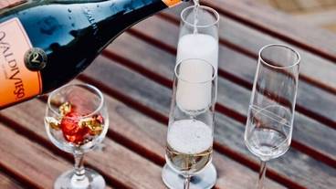 食事・飲み物 / 1