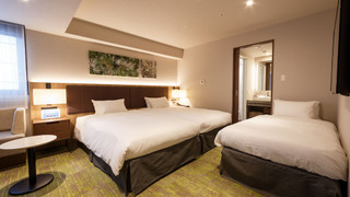 コーナーツイン 3名