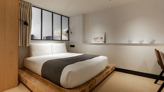 ダイニングスイート (82 平米) 禁煙