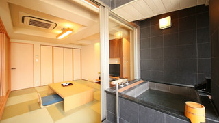 半露天風呂付 特別室 [河口湖側]