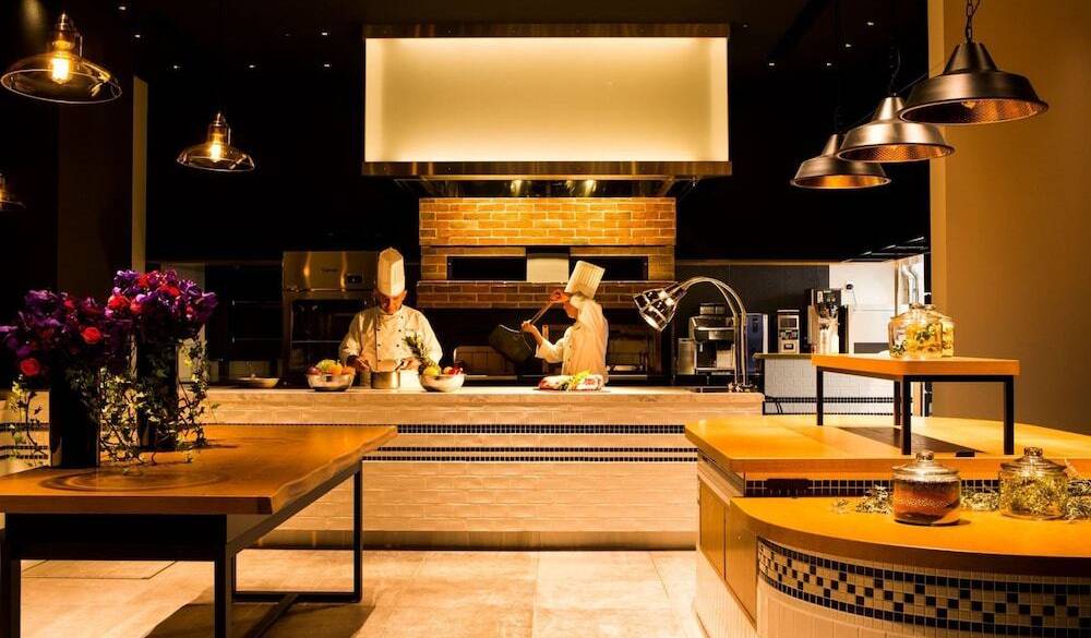 1Fカフェ&バー リーベル / 3