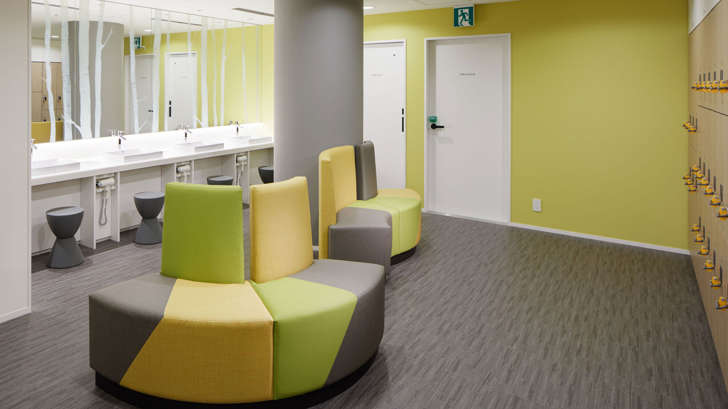 大浴場 脱衣所①