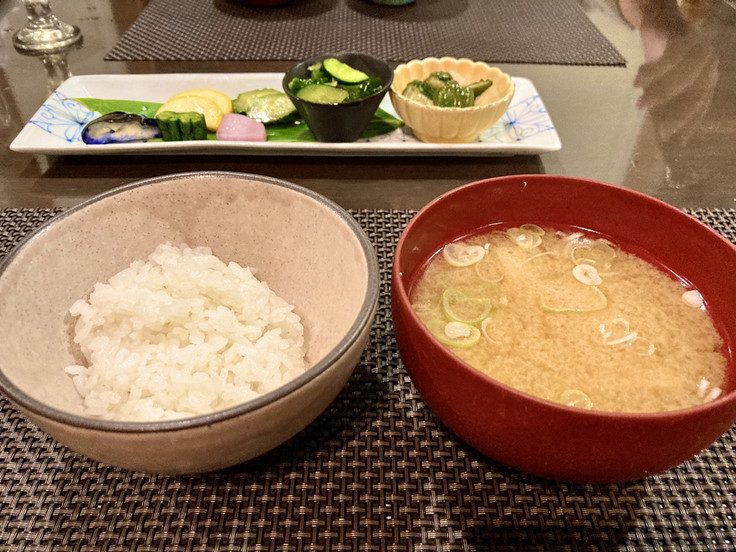 朝食ご飯とお味噌汁