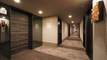 エレベーター / 1