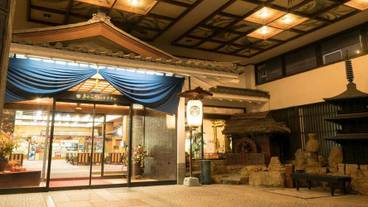 内部エントランス / 2